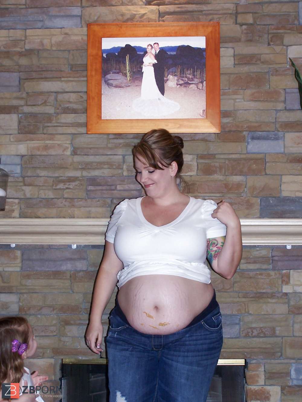 Lauren Kain Pregnant 23