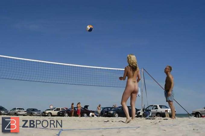 Волейбол с голыми девками 43 фото