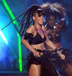 Rihanna - Performing at American Idol Grand Finale Display