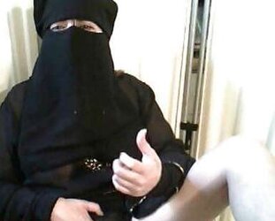 Non-porno Arab woman, with or sans hijab III