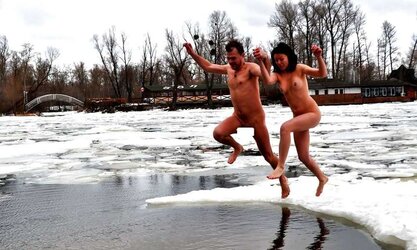 Ukrainian winter naturist gang - INNUSKA