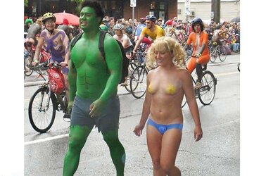 Bare Painted Gals in Public Fetish Gallery