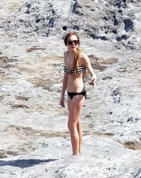 Astounding Lindsay Lohan Images