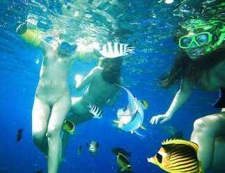 Underwater Dolls III