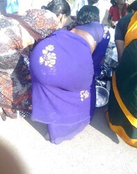 Indian Aunty Arch Over Donk in Saree
