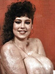 UNCOMMON FUNBAGS - Huge-Chested Retro Goddess Carol Tanner