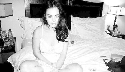 Lindsay Lohan ... Wonderful In Apartment Hotel