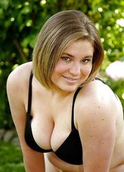 Super-Sexy Chubby Displaying Unshaved Puss - Jotha Hele