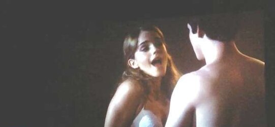 Emma Watson in a Hooter-Sling getting her red-hot Breasts gripped on