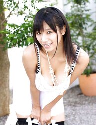 Hana Haruna - nineteen Japanese Lovelies