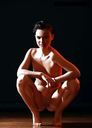 Natalie Portman showcasing off her vag and a-hole Part