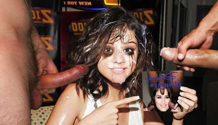 Selena Gomez Warm Fake Pictures