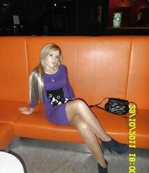 Magnificent daitinggirls in high-heeled shoes