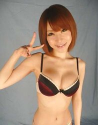 Yuria Satomi - 01 Japanese Hotties