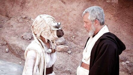 Obi Wan Kenobi Pounds Princess Leia (JDE)