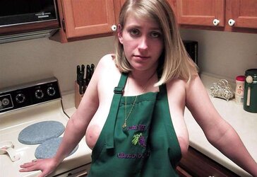 Regine della casa,troie in cucina - vagina housewife