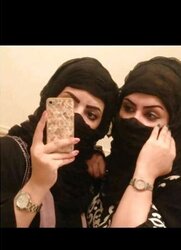 Femmes From Saudi Arabian