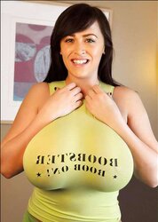 Leanne Crow Boobster