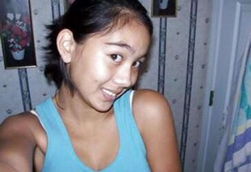 Selfie teenager pinay bare picture