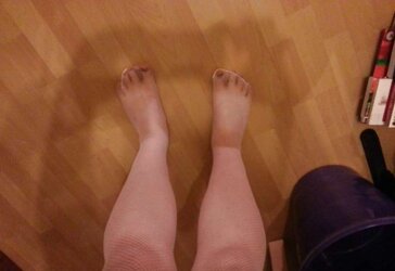 Meine Beine und Fuesse