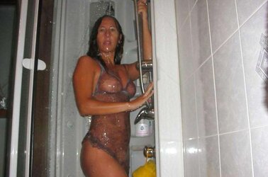 La troia nella doccia