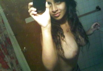 Latinas desnudas!