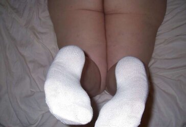 Wifey whits socks