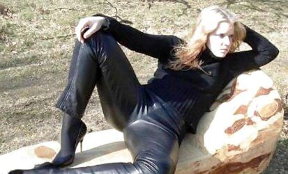 Frauen in leder zum anspritzen spunk on leatherclothes