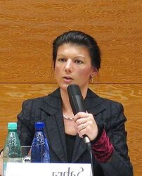 Promi-Wichsvorlagen (celebs) III - Sahra Wagenknecht