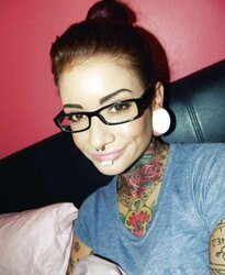 Piercings,mods,tattoos and sexyness