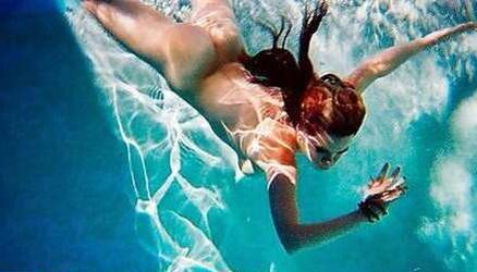 Erotic Enthusiasm under Water - Session