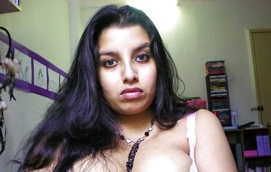 Pakistani chubby nymph