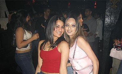 Indians - Pakis - desi chicks partying