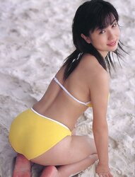 Japanese Swimsuit Honeys-Nonami Takizawa (1)