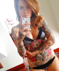 Tatted Selfshot Queen