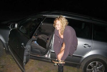 Danish woman Freja outdoor in the night - N. C.