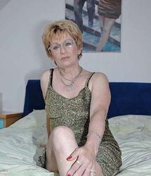 Ursula Mummy Granny 58 geil ohne Tabus Fake Penis