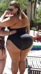 Yam-Sized butt hips