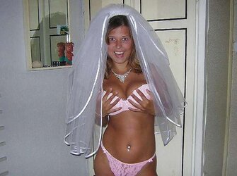 Smooch the bride