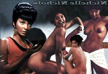 Lt. Uhura - Nichelle Nichols Naked - Vintage