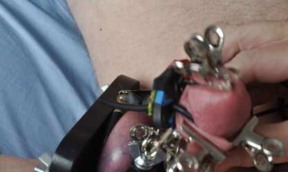 Cbt ball squeeze electrics