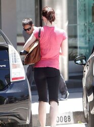 Emily Blunt in pantyhose at a gym in Beverly HillsEmily Blunt