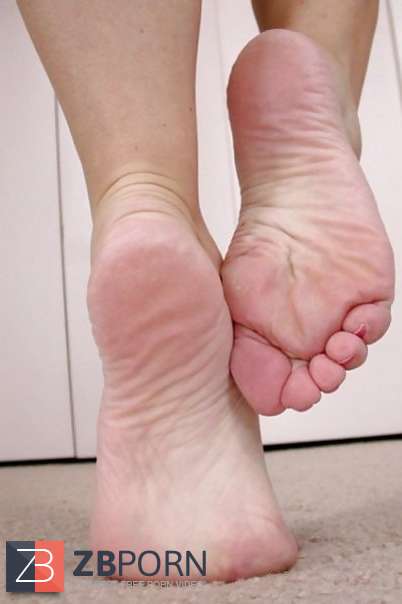 Soles Feet Bends Toes Zb Porn