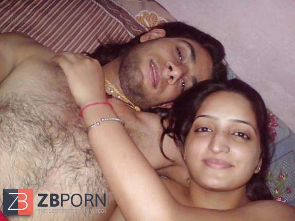 Pakistani Lahore Chick Saima With Her BEAU - ZB Porn