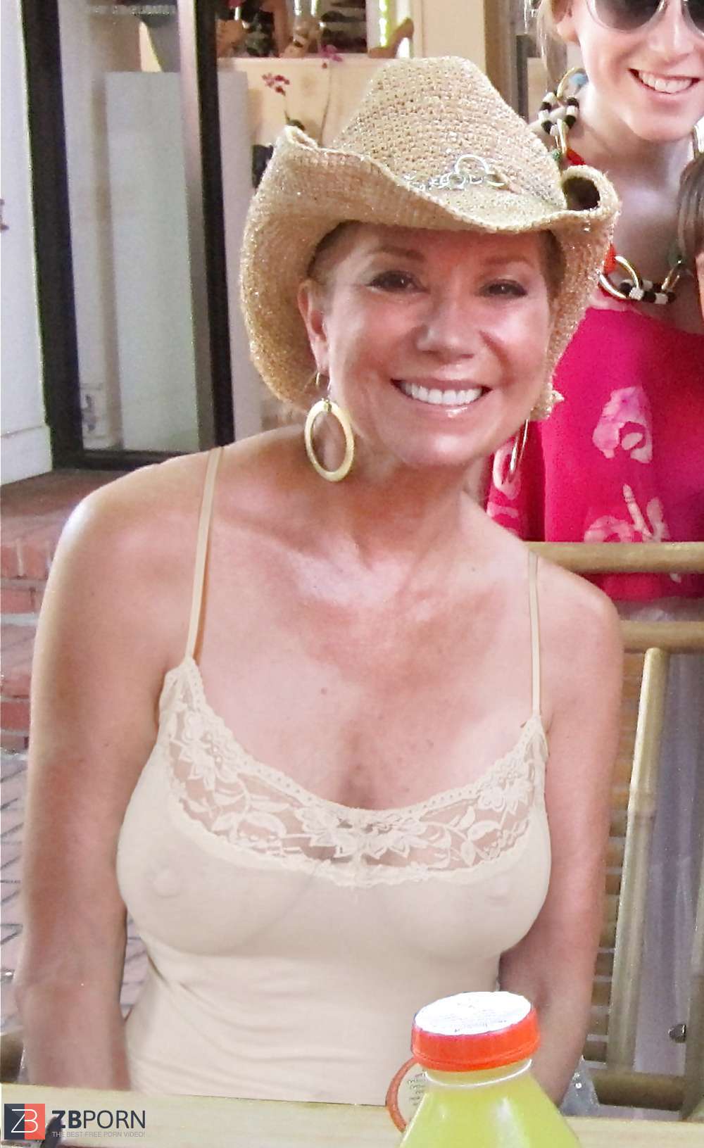 Kathy lee gifford nipples - 🧡 Picture of Kathie Lee Gifford.