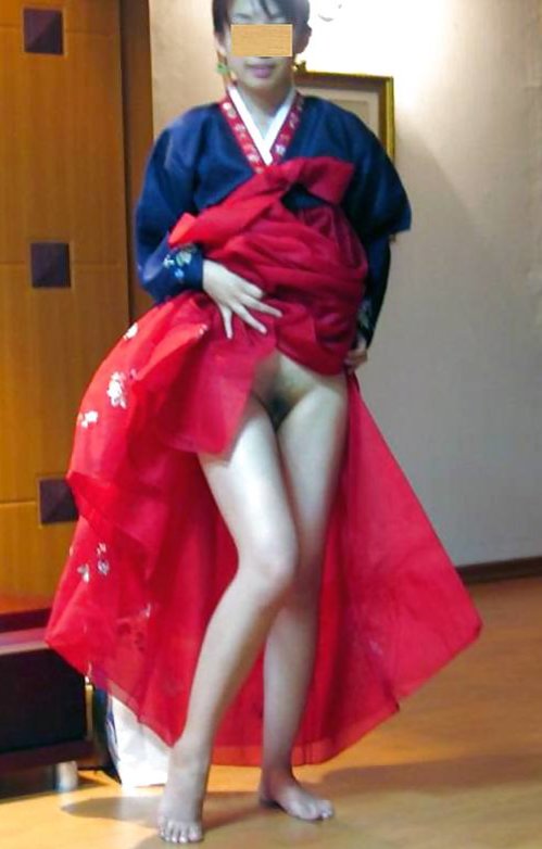 Porn Korean Dress - Korean hanbok dame showcasing - ZB Porn