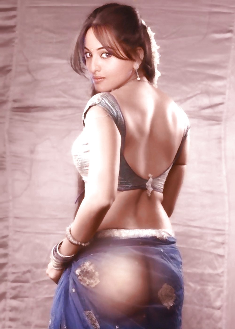 X Sex Katrina Kaif Sonakshi Sinha Video Sex - Bollywood Actress Sonakshi Sinha - ZB Porn