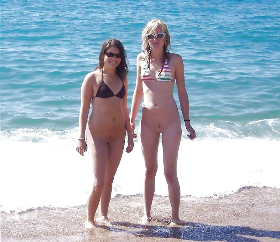 bikini bottomless beach - newmanins.com.