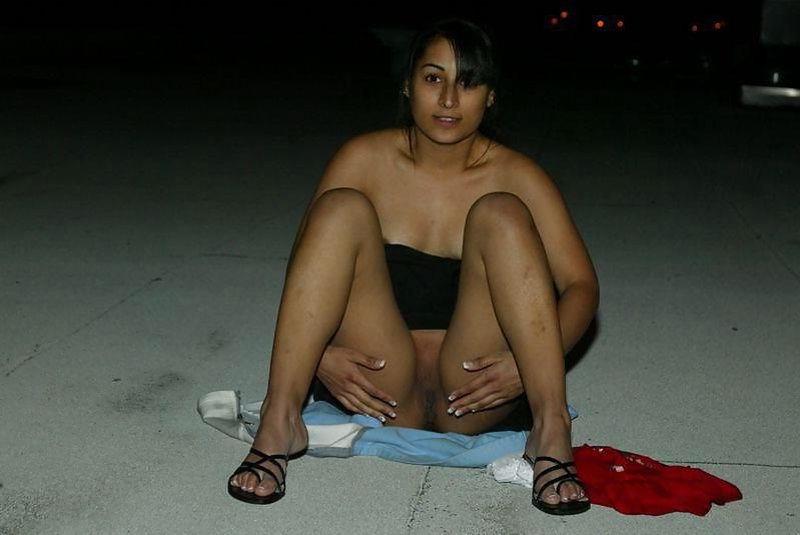 Mischievous Turkish Whore Posing In The Street Zb Porn