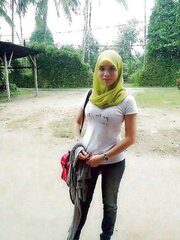 Hijab-made in malaysia